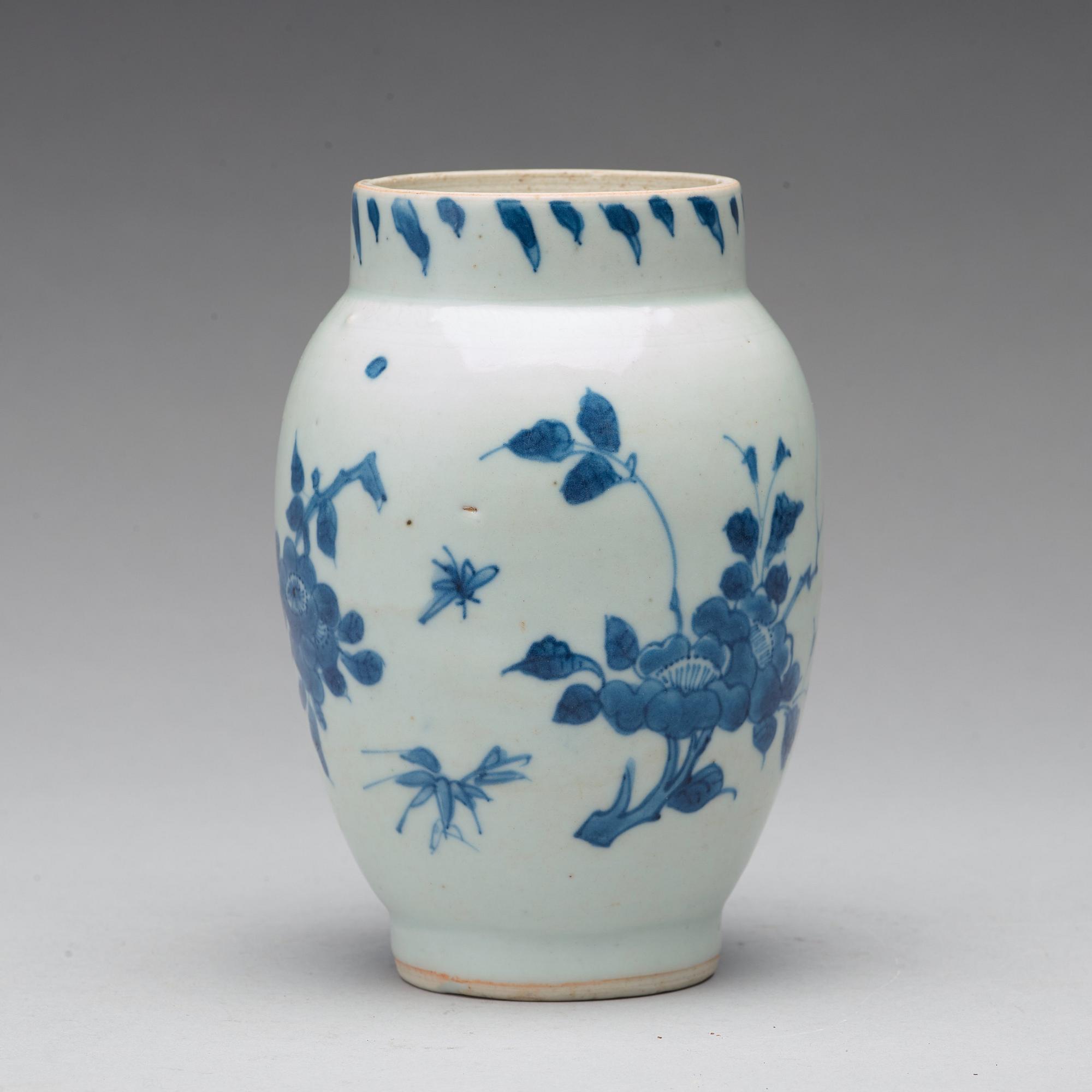 VAS, porslin. Transition, 1600-tal.