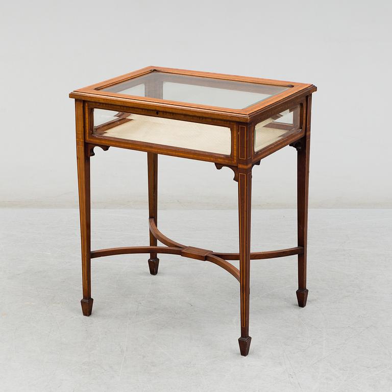 An early 20th century display table.