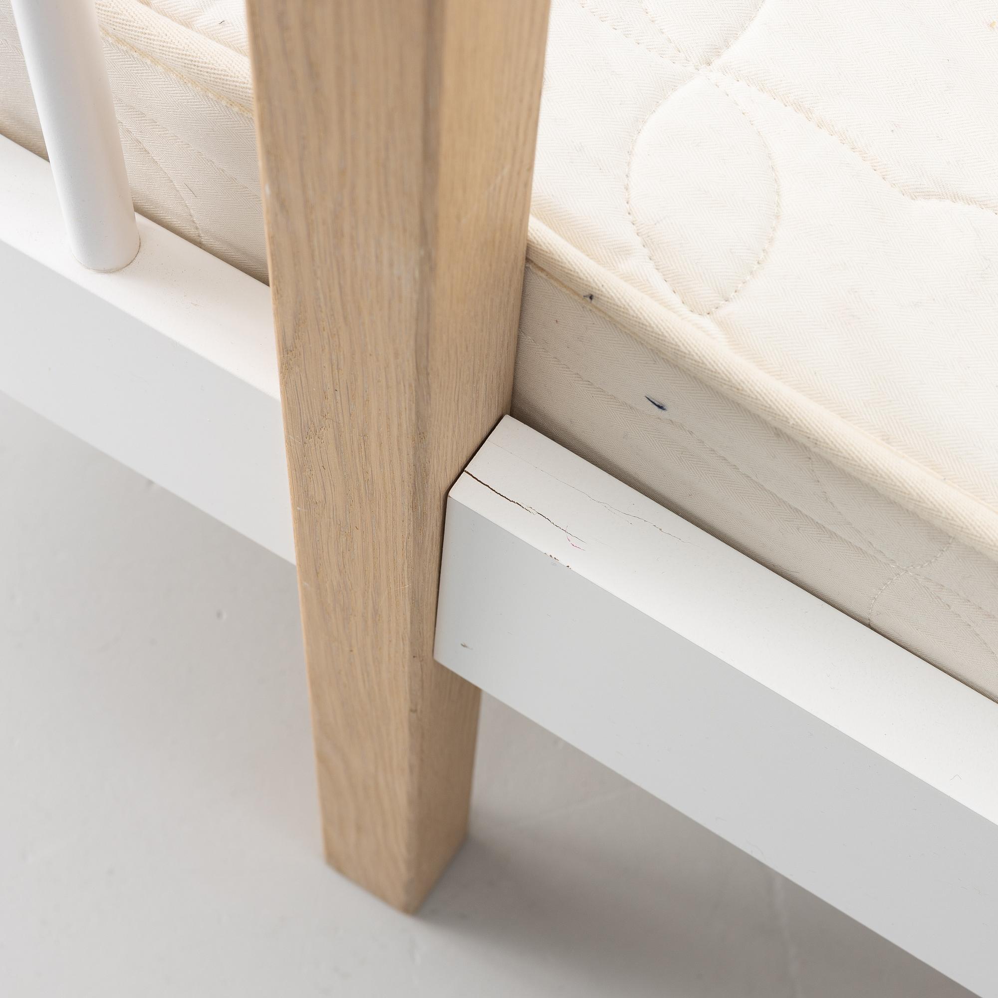 Dagbädd, "Wood", Oliver Furniture, samtida.