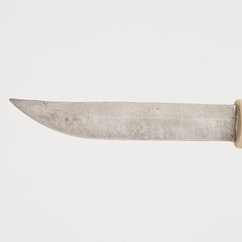 Anders Sunna, a reindeer horn knife, signed.