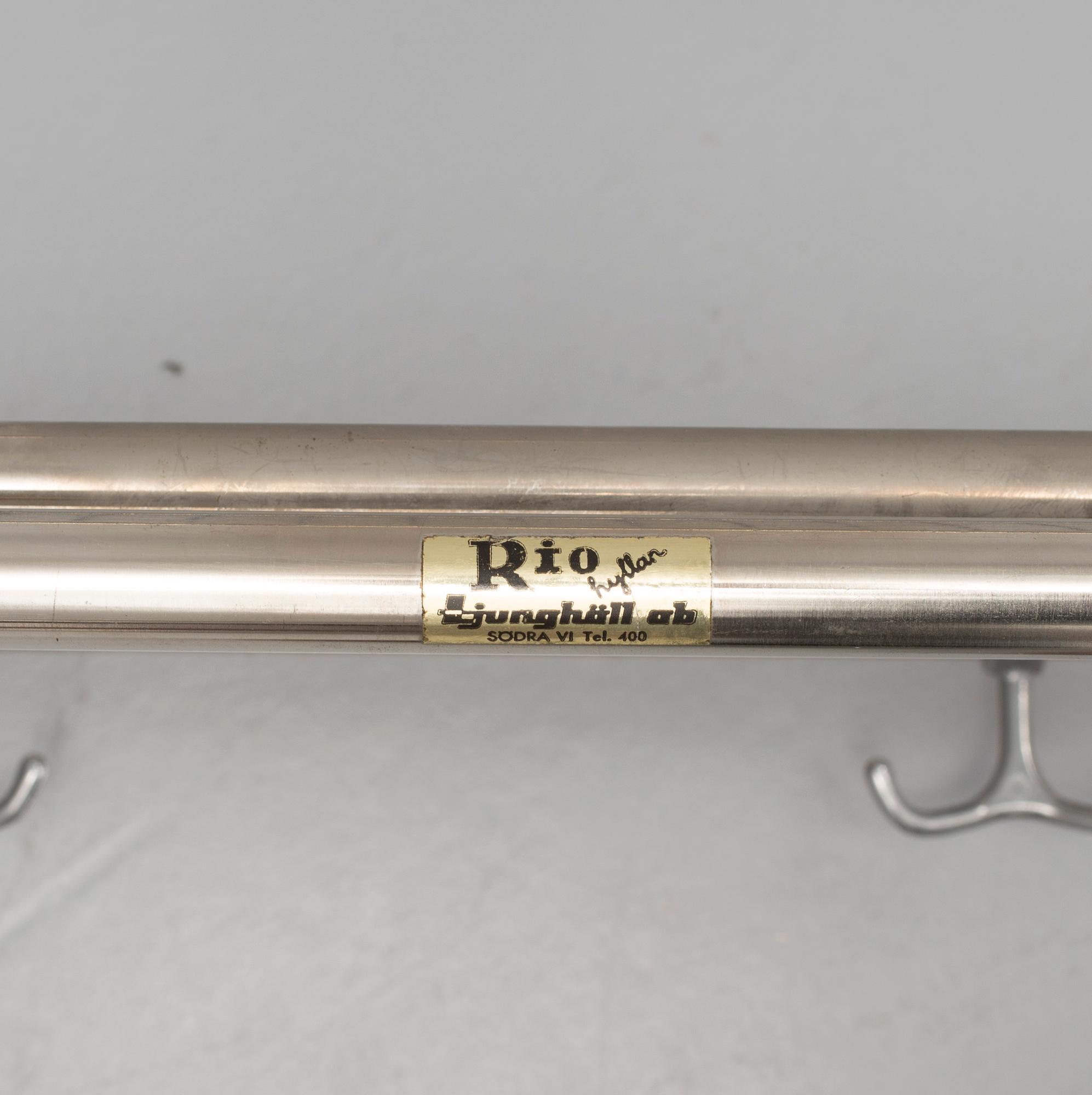 HATTHYLLA / KLÄDHÄNGARE, aluminium, "RIO", funkis, 1900-talets mitt.