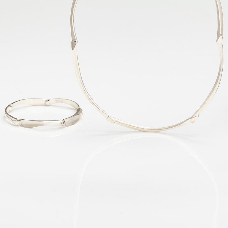 ZOLTAN POPOVITS, A stelring silver necklace "Acturus" and bracelet "Agena". Lapponia 2012.