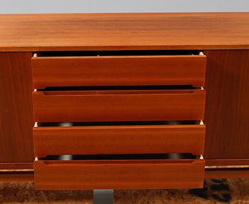 SIDEBOARD, "Arild", Nils Jonsson för Troeds, Bjärnum, 1960-70-tal.