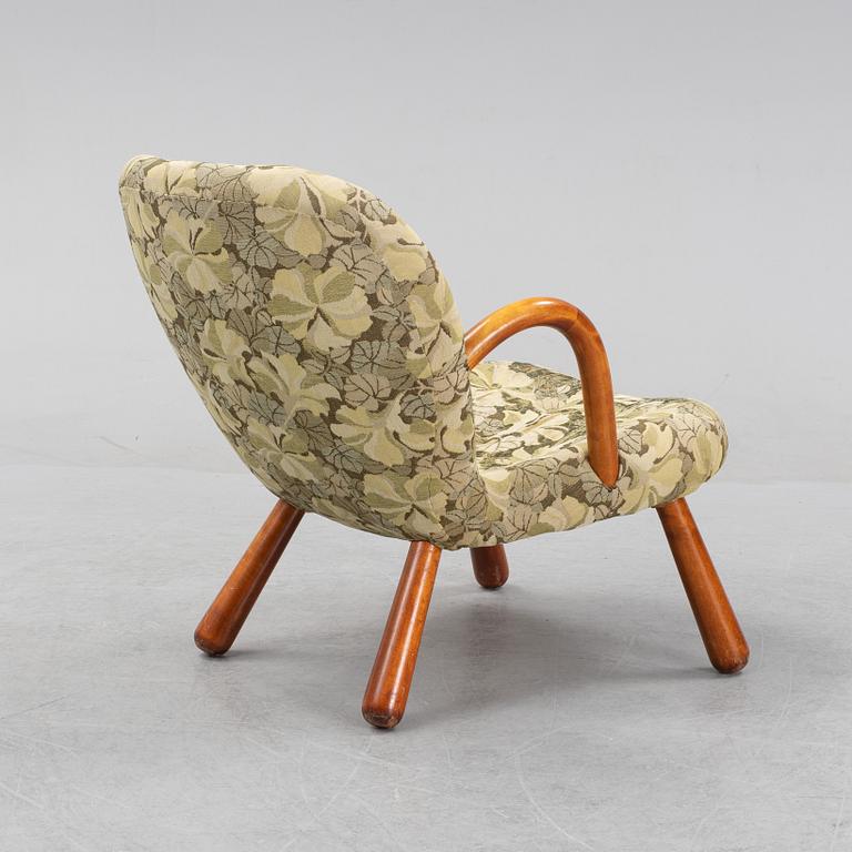 Arnold Madsen "Clam chair/ Muslinge fåtölj", sannolikt Madsen & Schubell, Danmark, 1940-50-tal.