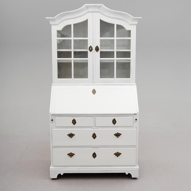 SKÅP, rokokostil, 1900-talets andra hälft.