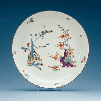 718. FAT, porslin. Meissen, 1700-tal, punktperioden.