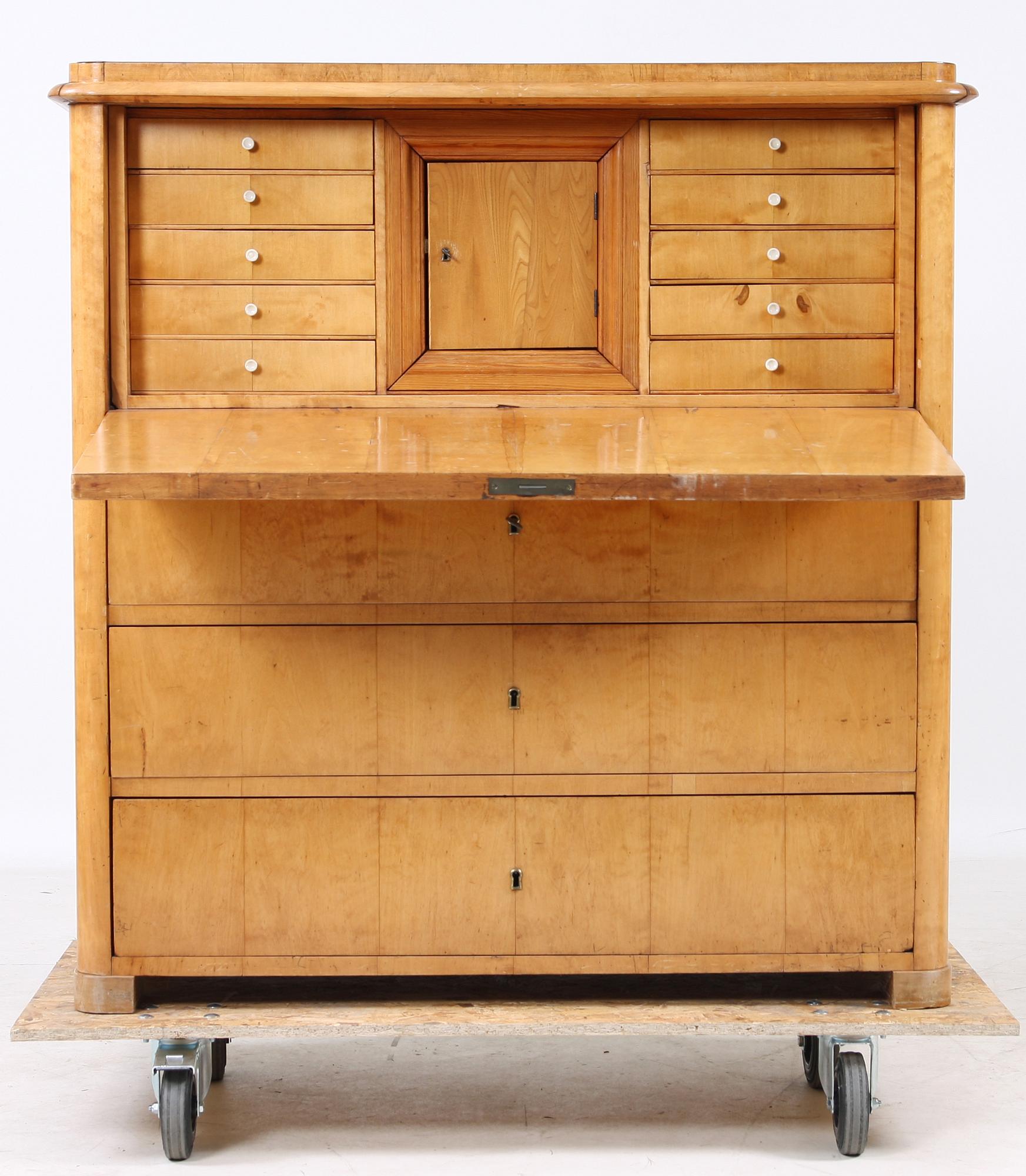 CHIFFONJÉ, 1800-talets andra hälft.