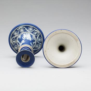 LJUSSTAKAR, ett par, jasperware, Wedgwood, England, 1900-tal.