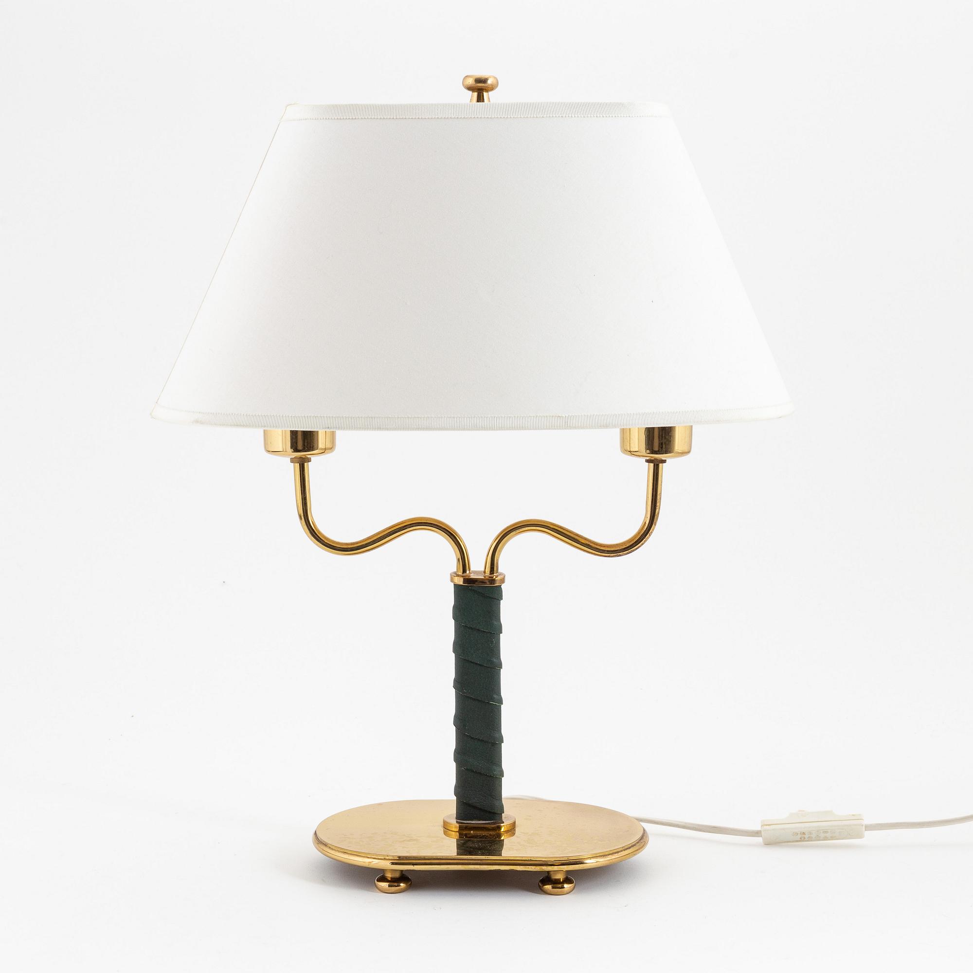 Josef Frank, bordslampa, modell 2388, Firma Svenskt Tenn.