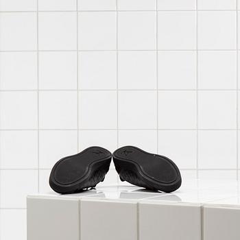 SNEAKERS, Louis Vuitton, storlek 35.