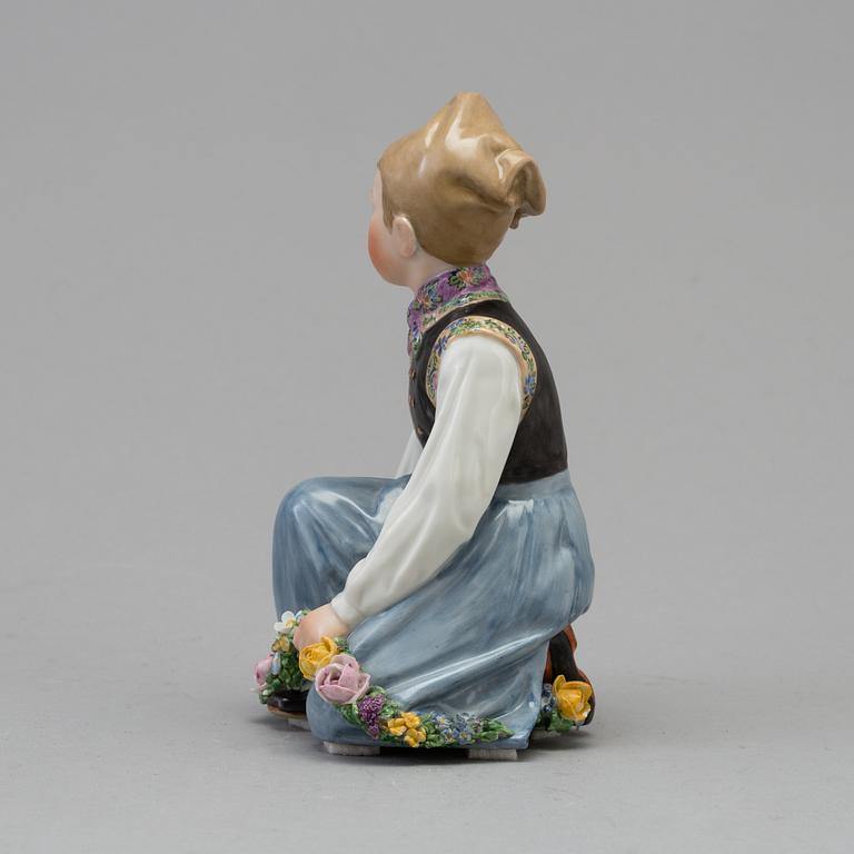 FIGURIN, porslin. "Amager", Royal Copenhagen, Danmark, 1950-tal.