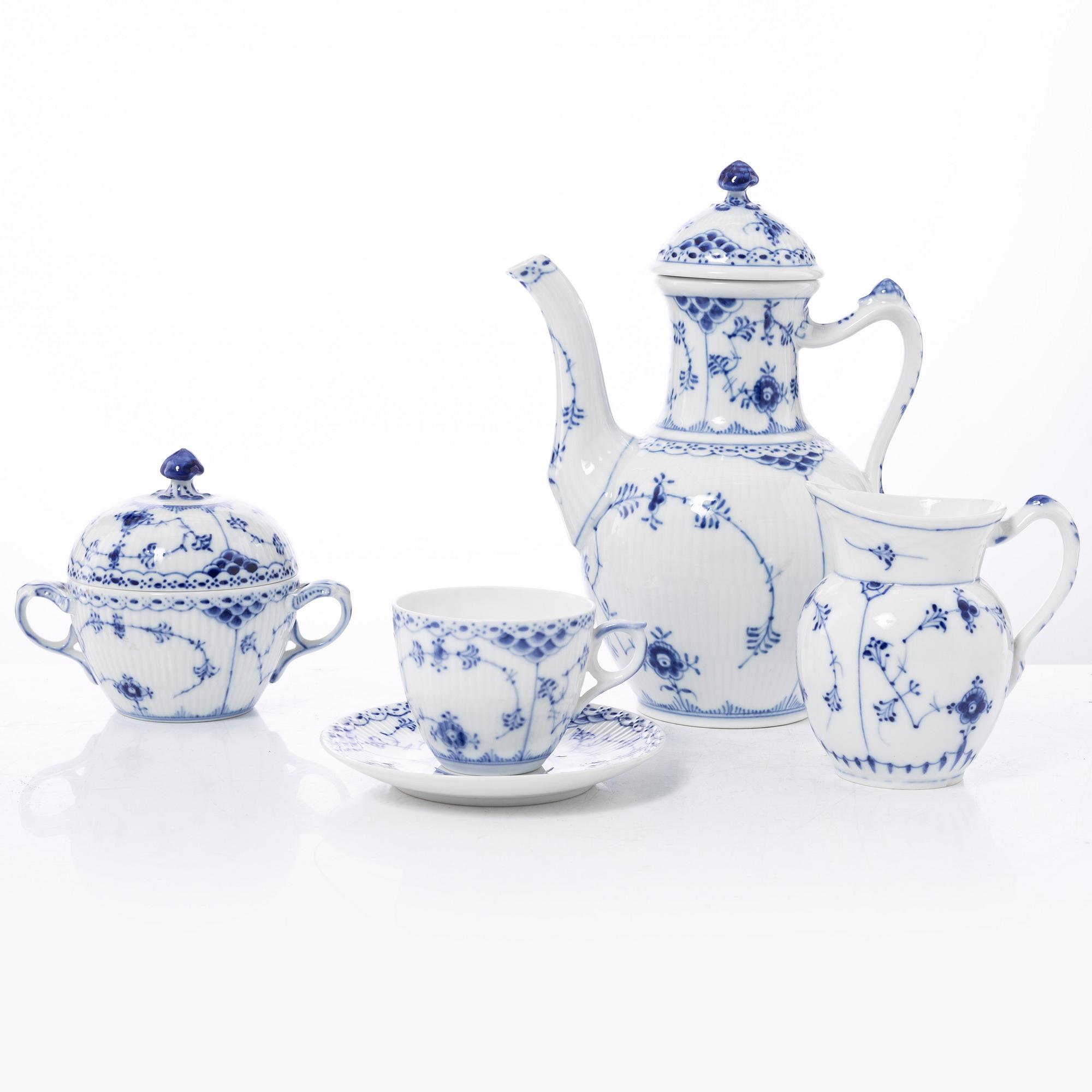 Kaffeservis, 8 delar, "Musselmalet helblonde", Royal Copenhagen, Danmark.