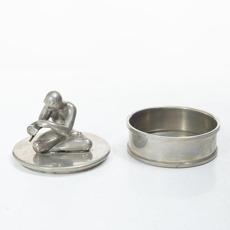 Nils Fougstedt, a pewter and brass lidded jar, Firma Svenskt Tenn, 1949, the jar with model nr A31.