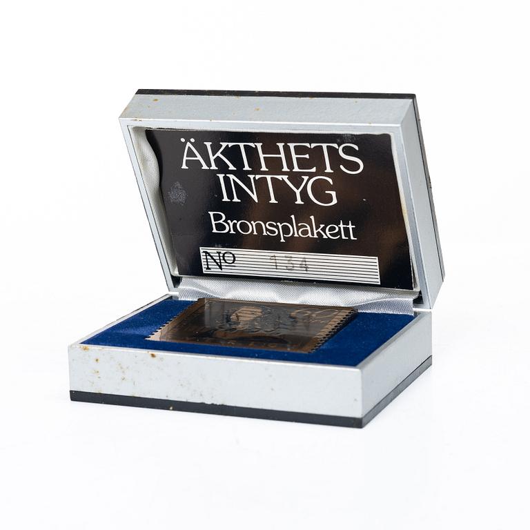 Frimärksplaketter, nio i silver samt en i brons, Guldfynd Plakett AB, bl a 1977.