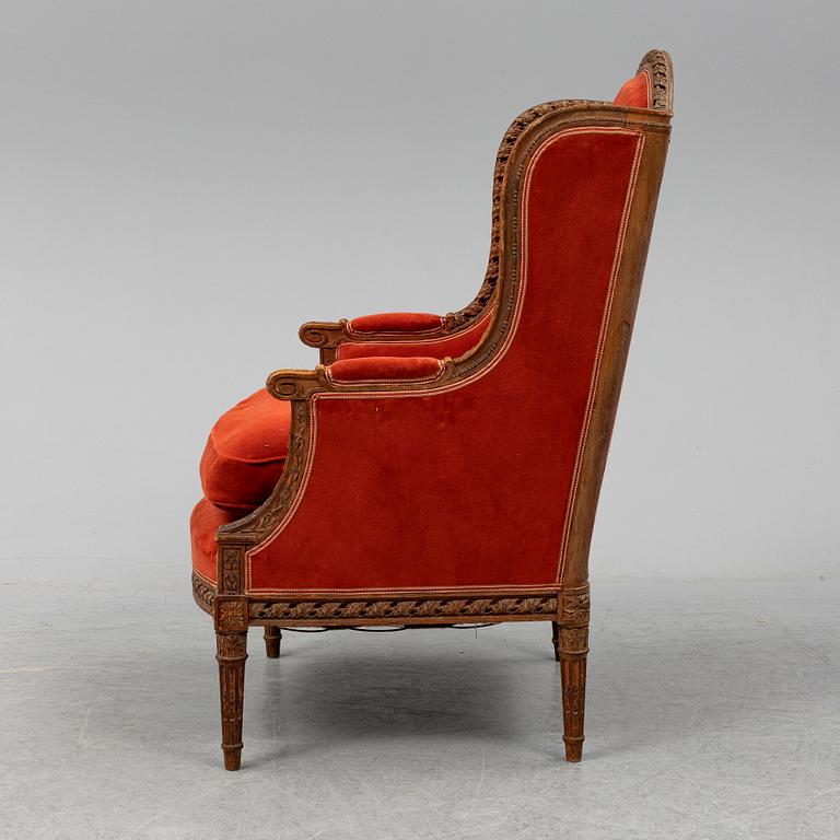 A armchair from the early 20th century.