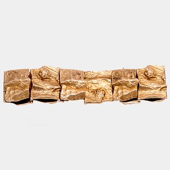 Björn Weckström, "Golden stream", a 14K gold bracelet. Lapponia 1978.