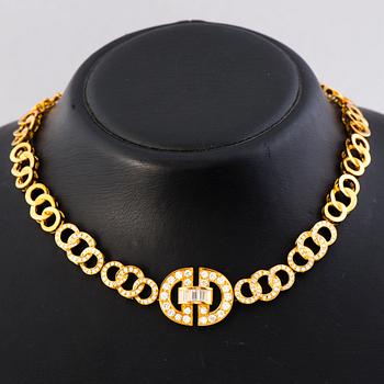 COLLIER, briljant- och baguetteslipade diamanter, 18K guld. Italien.