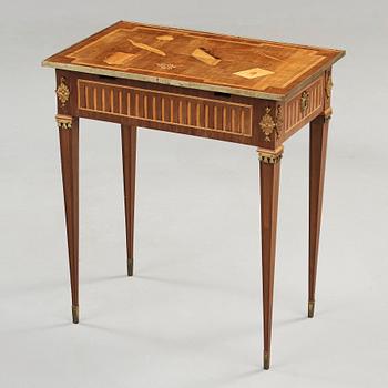 A Gustavian late 18th century table by Anders Lundelius (master in Stockholm 1778-1823), not signed.