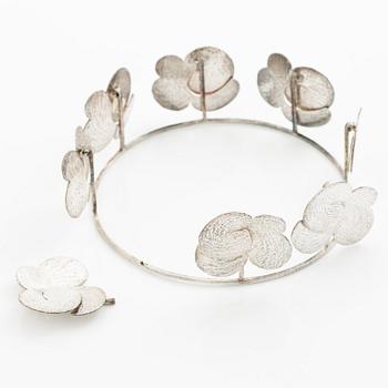 PA Lundahl-Terrs, a bridal crown, silver.