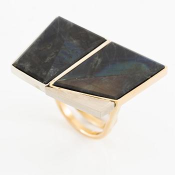 Jan-Christer Lundqvist, ring, 18K gold and spectrolite, Skövde.