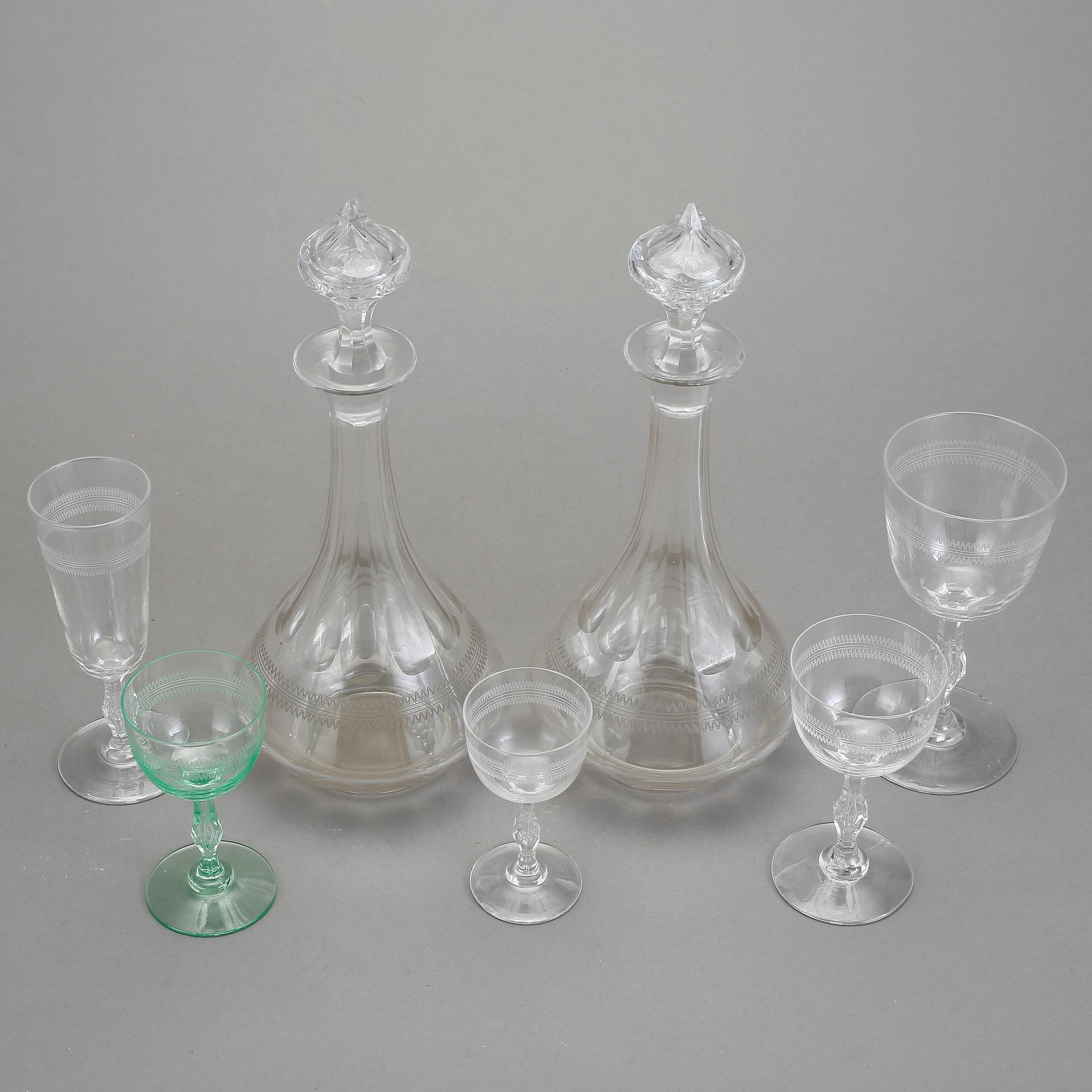 GLASSERVIS,  59 delar, tidigt 1900-tal.