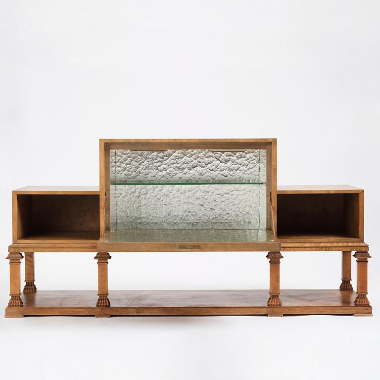 Axel Einar Hjorth, sideboard / barskåp, "Caesar", specialbeställt, Nordiska Kompaniet 1935.