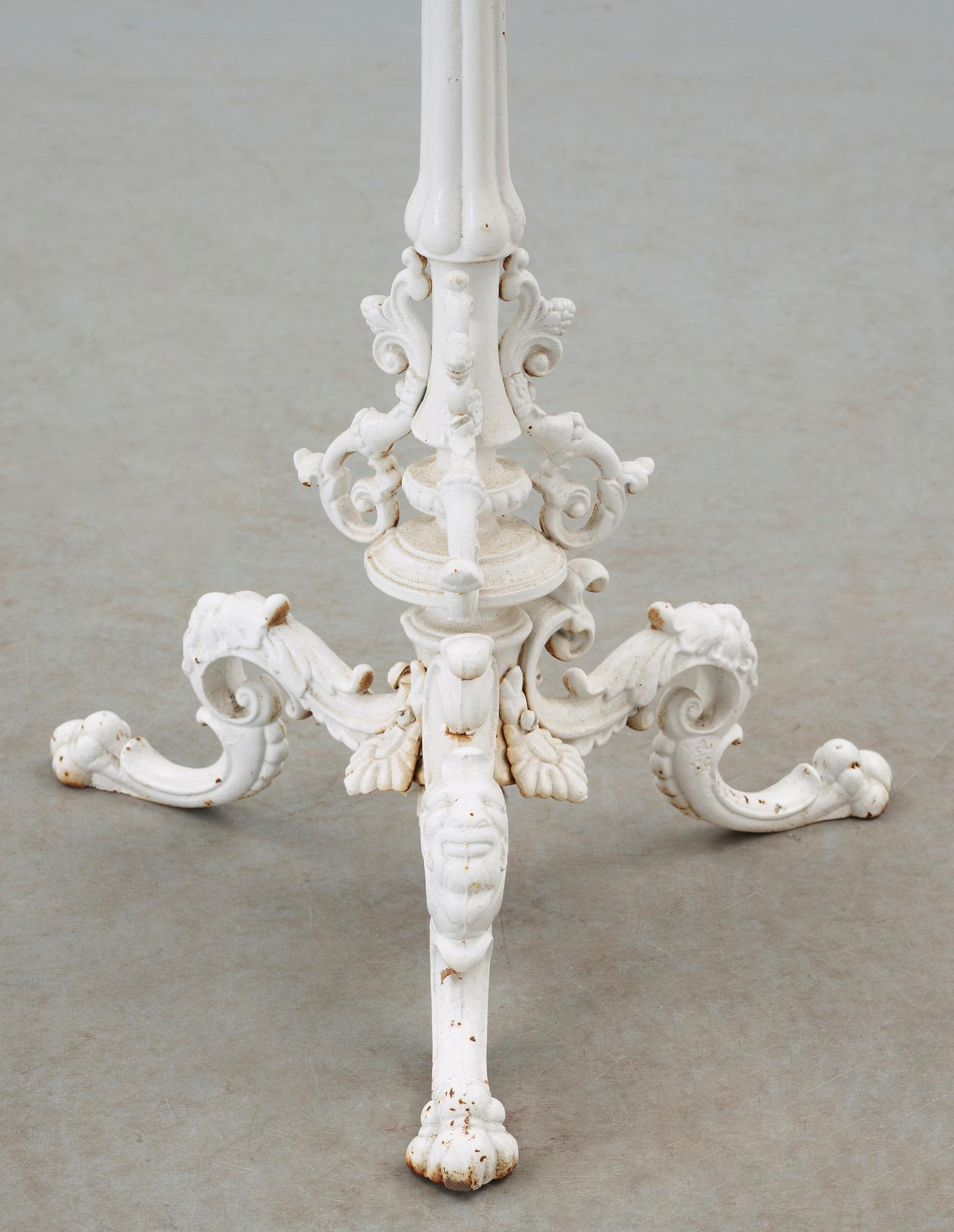 TRÄDGÅRDSBORD, gjutjärn, 1900-tal.