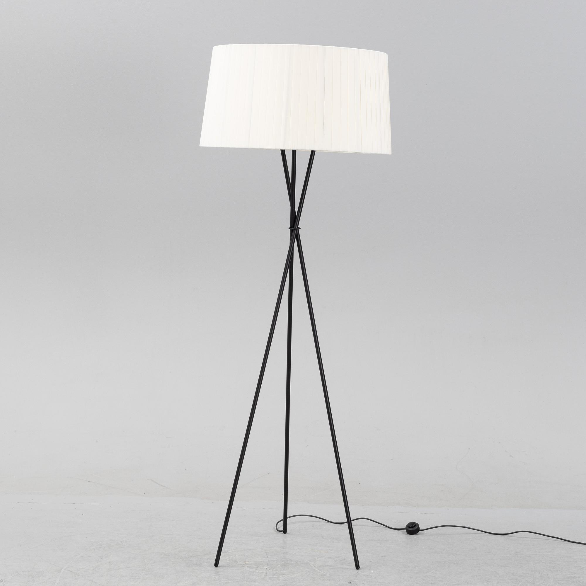Santa & Cole team, a 'Tripode G5' floor lamp, Santa & Cole, 21st century.