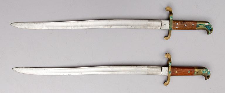 HUGGARE, 2 st, Sverige, 1800-/1900-tal.