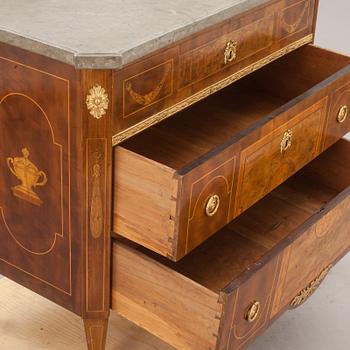 BYRÅ, gustaviansk stil, 1800-tal.