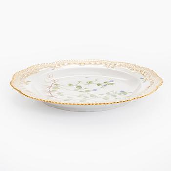 A "Flora Danica" porcelain plate, Royal Copenhagen, Denmark, 20th century.