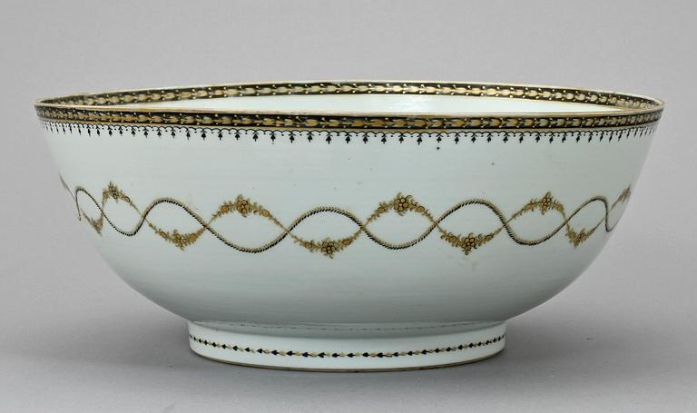 BÅLSKÅL samt KAFFEKOPPAR, 11 st, porslin, Kina, 1700/1800-tal.