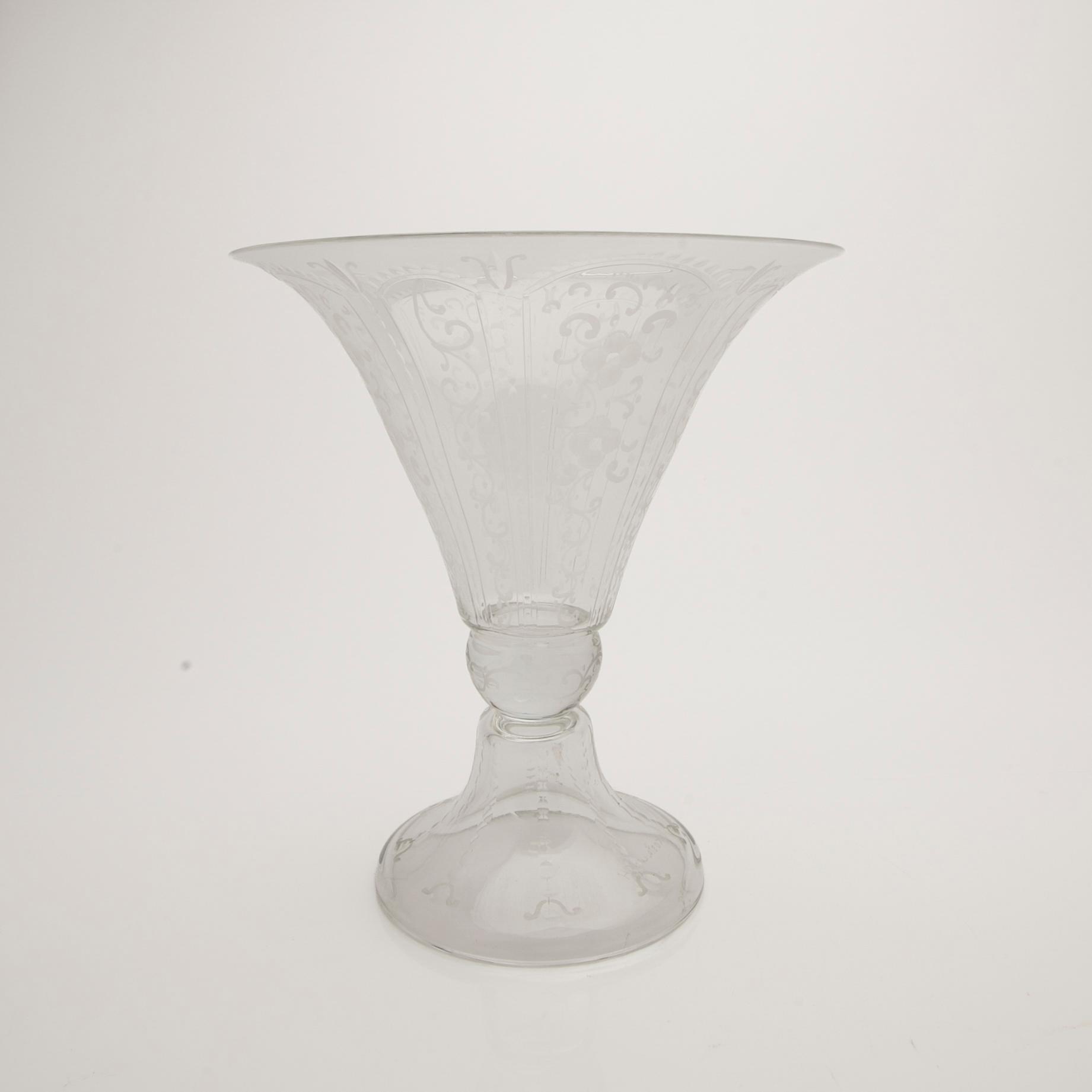 Edward Hald, Glasses, 2 pcs, Orrefors and Kosta Boda, 1920s.