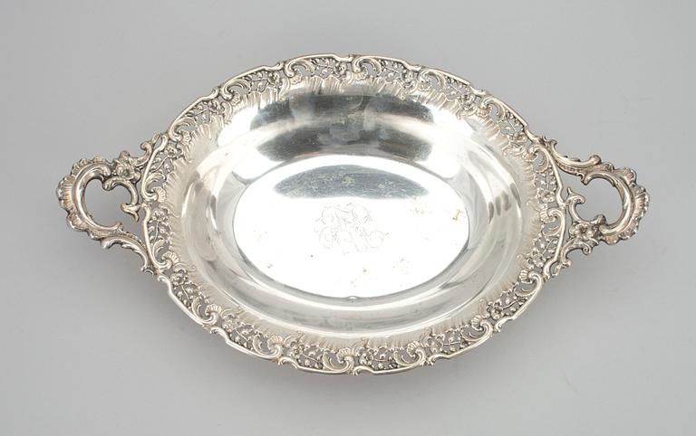 FAT, silver, oidentifierbar stämpel. Vikt 525 g.