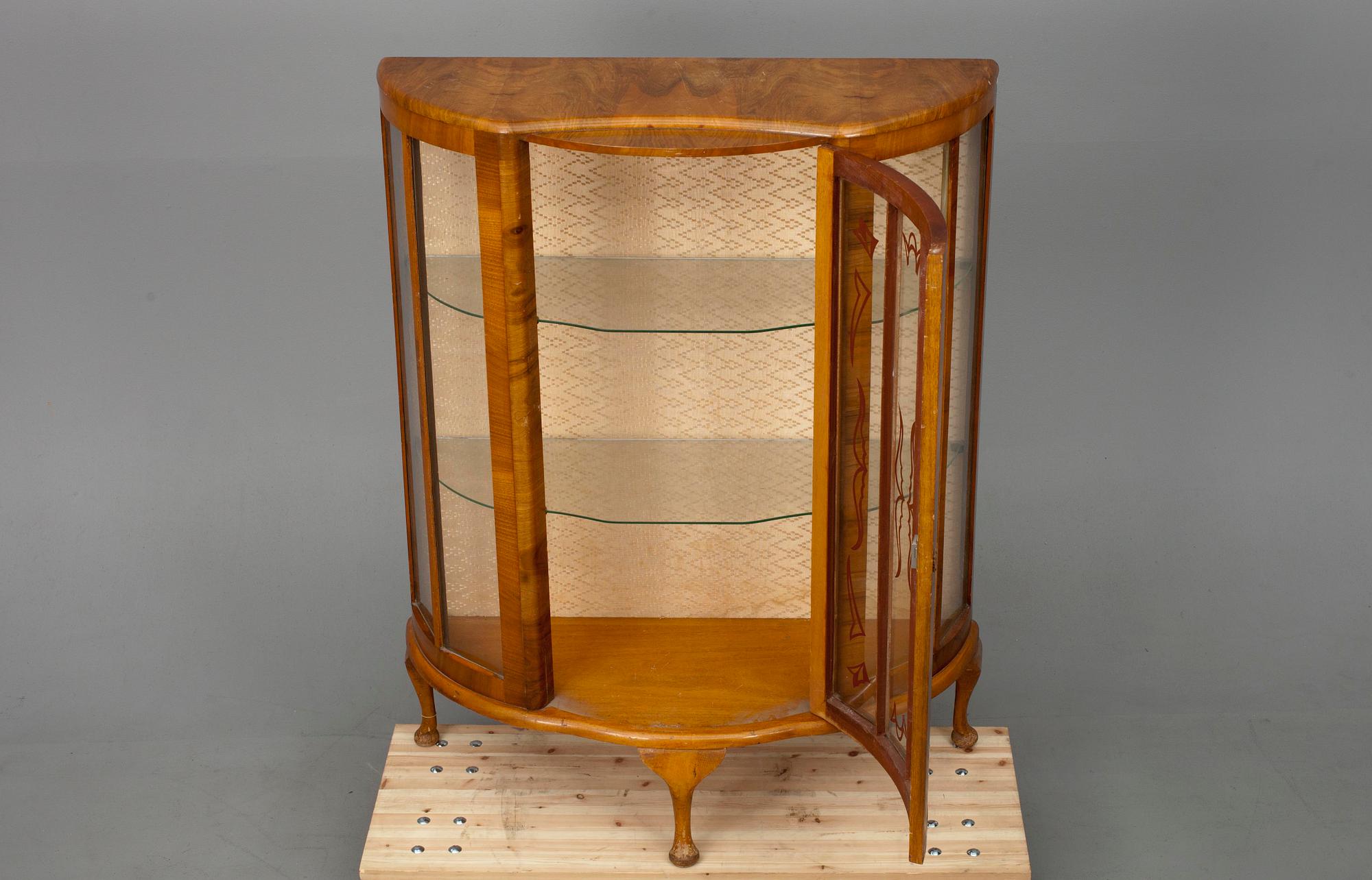 VITRIINIKAAPPI, art deco, 1900-luvun ensimmäinen neljännes.