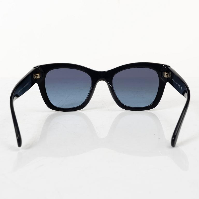 Chanel, solglasögon.