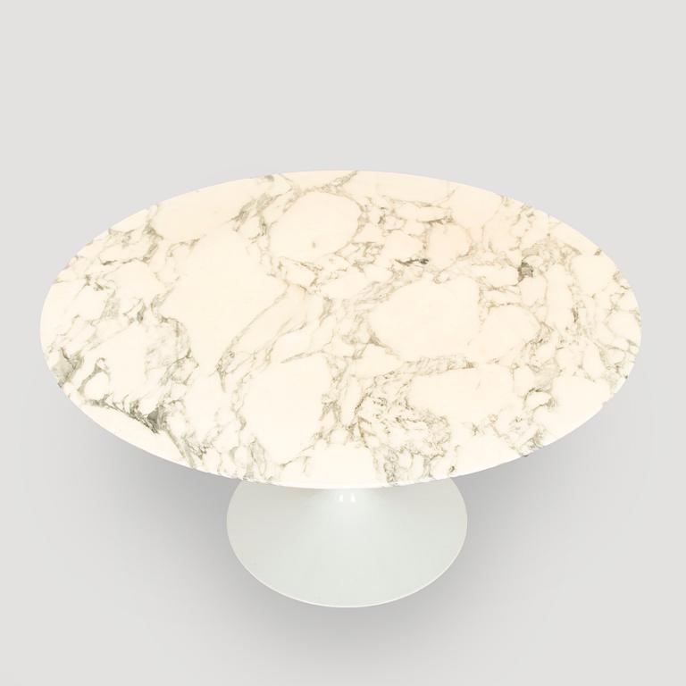 Eero Saarinen, A mid-20th century  'Tulip' dining table, for Artek, manufactured under licens by Billnäs factory.
