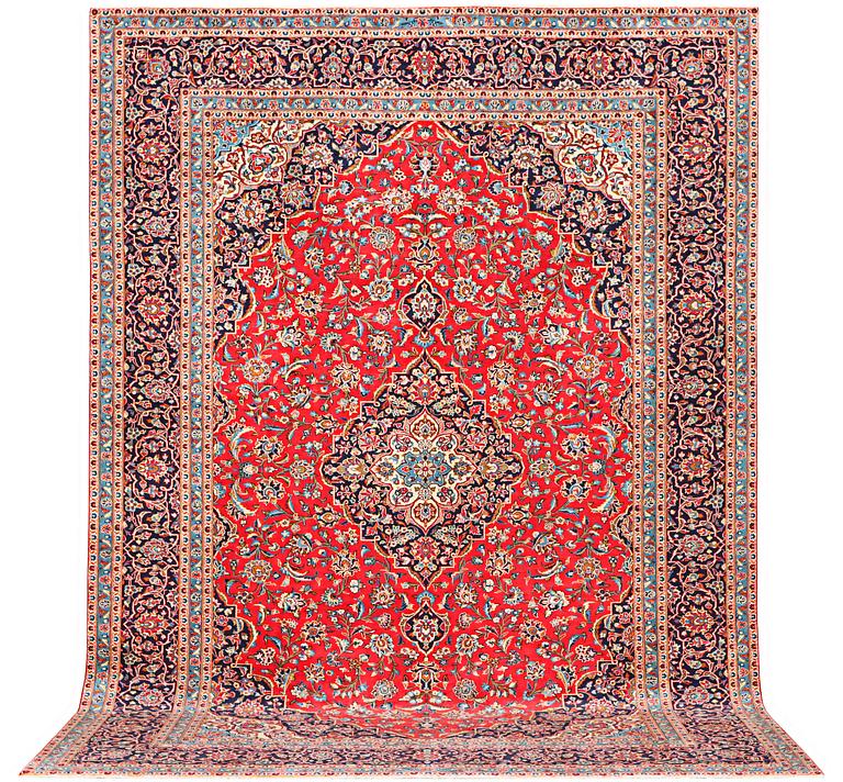 A Kashan carpet, Iran, c. 403 x 292 cm.