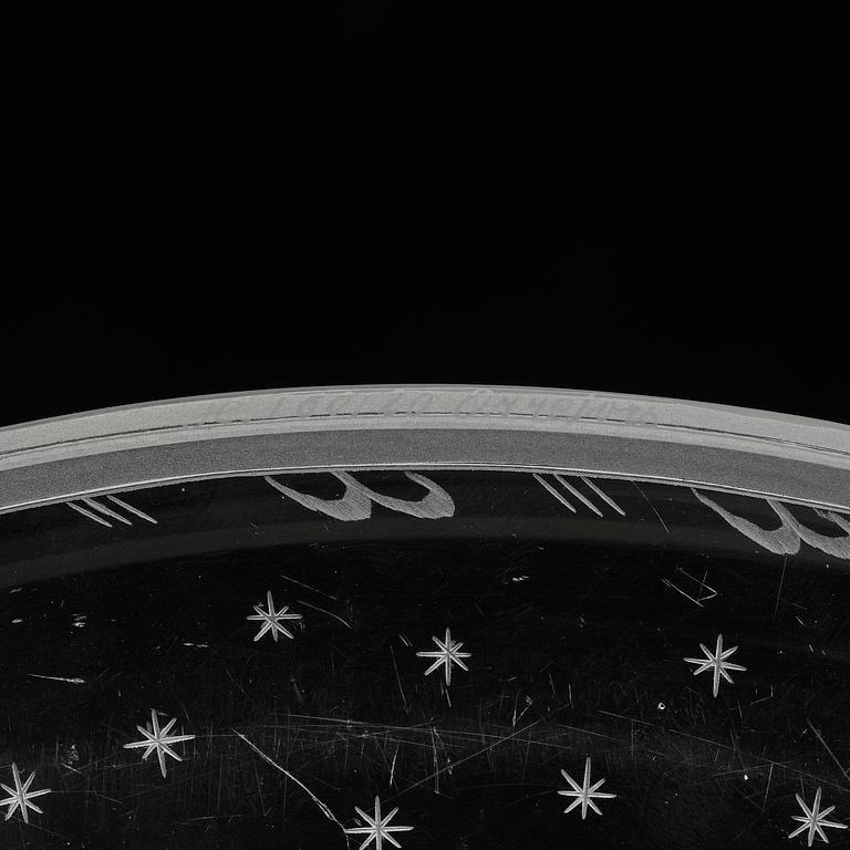 Edward Hald, "Rivalerna", an engraved glass tray, Orrefors, Sweden, ca. 1920.