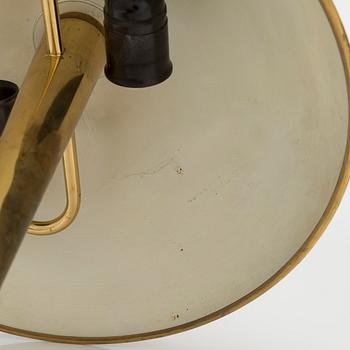 Paavo Tynell, A mid-20th century '5061' table lamp for Idman Finland.