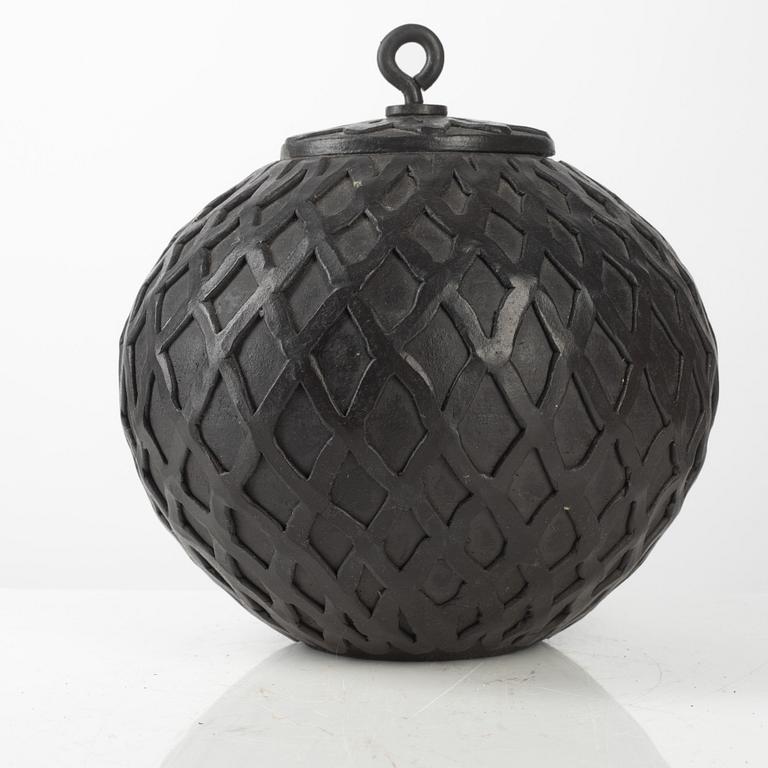 Anja Notini, an urn with cover, own workshop, Saltsjö-Boo.