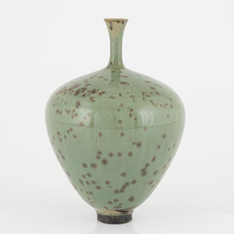 An Isak Isaksson eartheware vase.