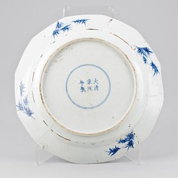 FAT, porslin. Sen Qing dynasti, 1800-tal.