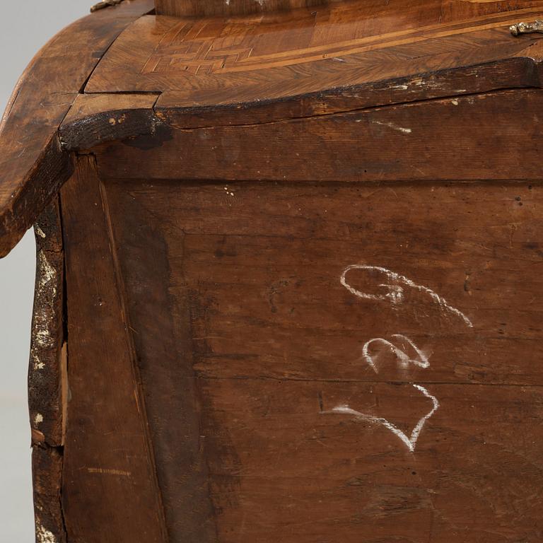 A Louis XV 18th century commode in the manner of Jacques Bircklé, master in Paris 1764.