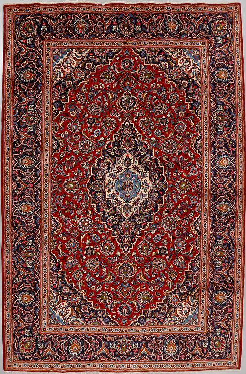 A CARPET FROM KESHAN, c. 355x240 cm.