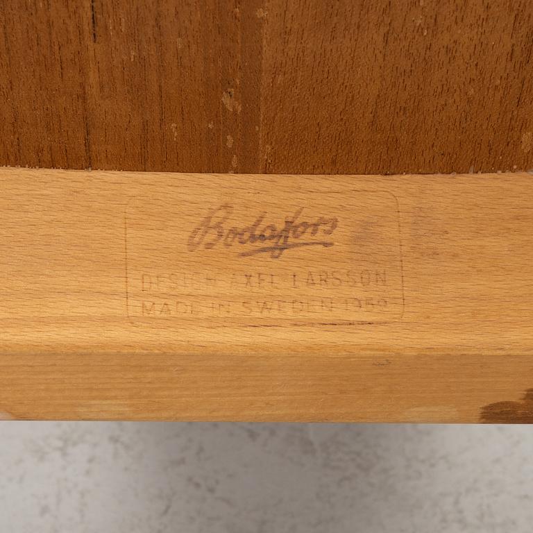 Axel Larsson, karmstol, modell "8-108", Svenska Möbelfabrikarna Bodafors, 1959.