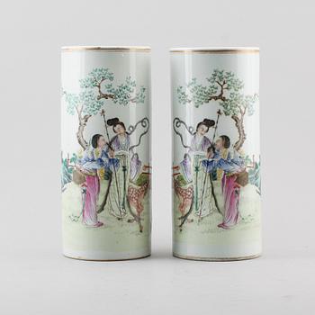 VASER, 1 par, porslin, Kina, 1900-tal.