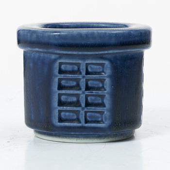 Kåge Verkstad, a set of three ceramic bowls and a small dish, Gustavsberg, Sweden, 1957-61.