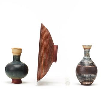 Wilhelm Kåge, vaser, 2 st och skål, stengods, Farsta, Gustavsbergs studio 1950-tal.