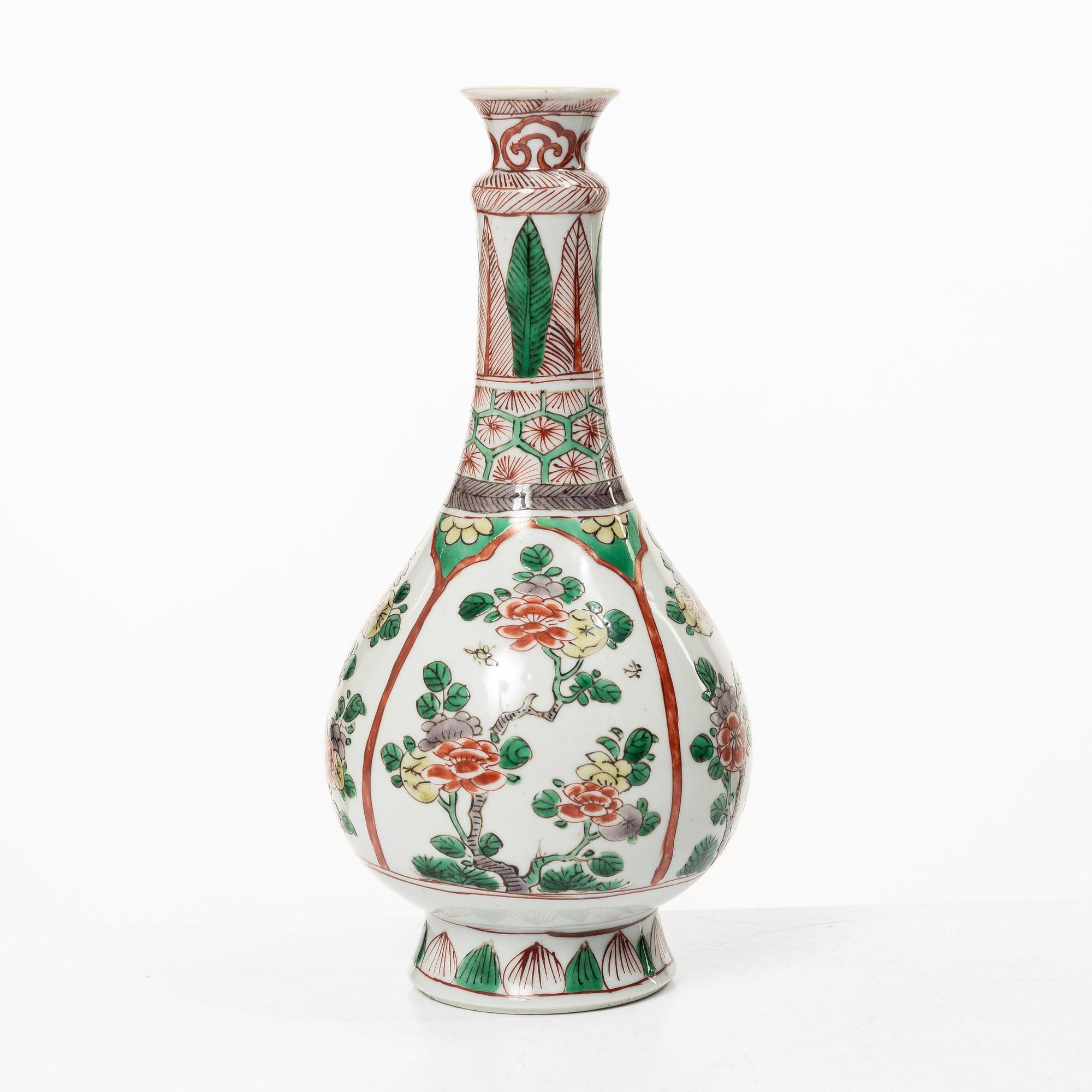 Vas, porslin. Qingdynastin, Kangxi (1662-1722).